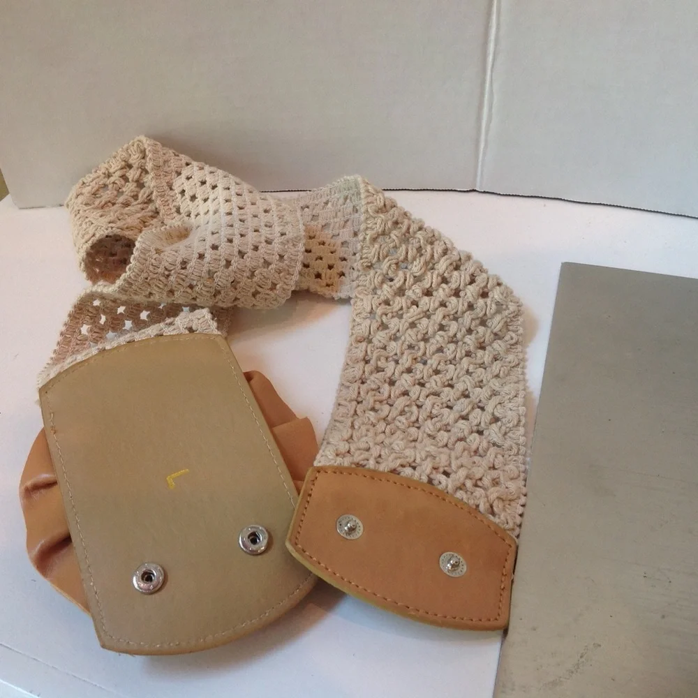 Tan Leather Flower Cream Crochet Stretch Belt